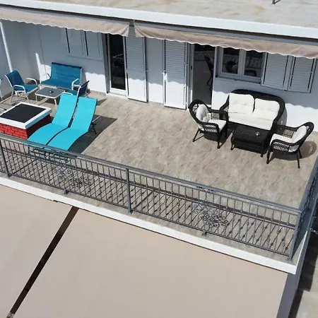 Apartment Astrid 5 M From Vinisce