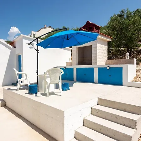 Astrid 5 M From Appartamento