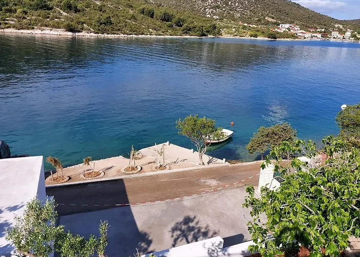 Astrid 5 M From Appartamento