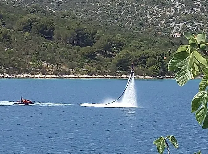 Astrid 5 M From Appartamento *